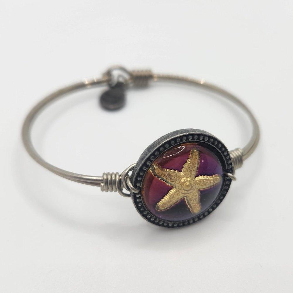 Luca + Danni Starfish Intaglio Bangle Bracelet 7"